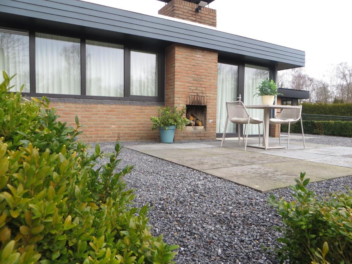 Gerenoveerd Huisje Gelegen Aan Water Bij Bos Vila Lanaken Exterior foto