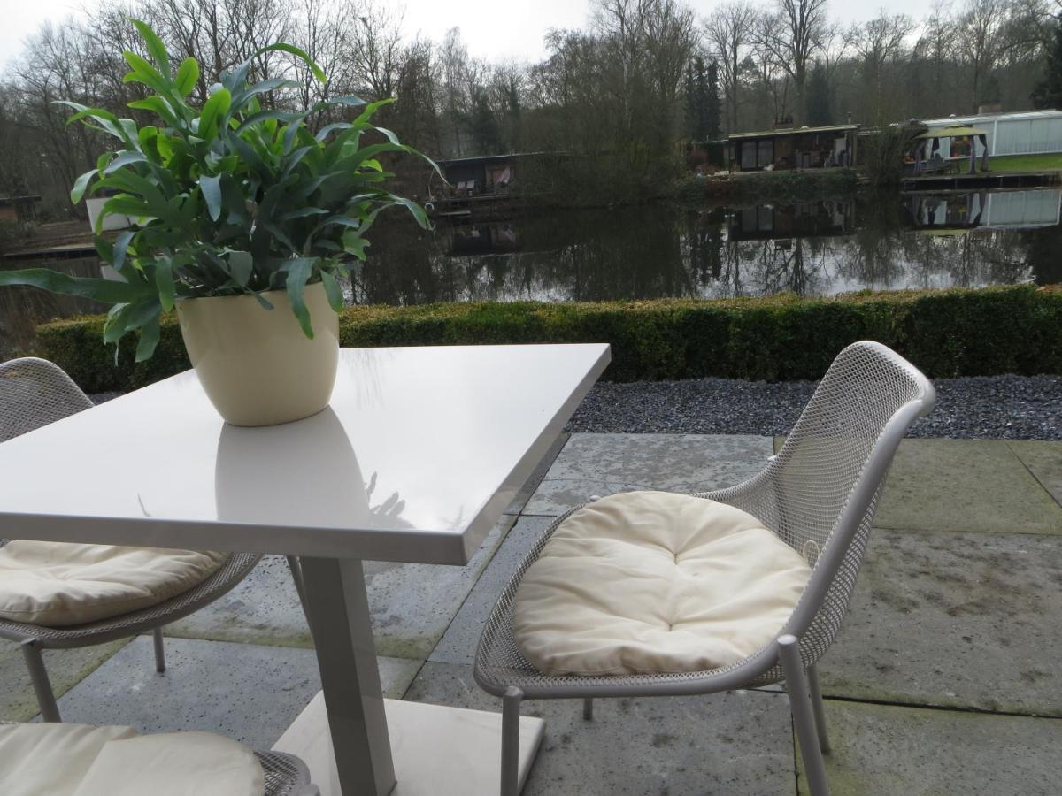Gerenoveerd Huisje Gelegen Aan Water Bij Bos Vila Lanaken Exterior foto